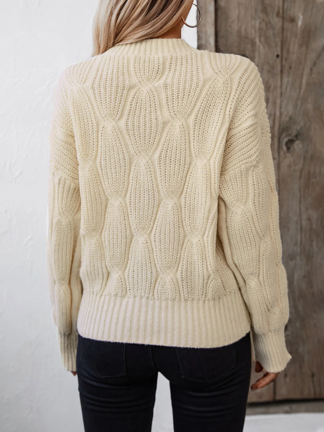 Delfina | Round neck sweater with low shoulders - Image 3