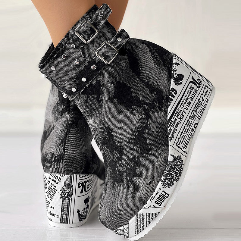 Delia | Casual, round out-door shoes in a patchwork design - Image 4