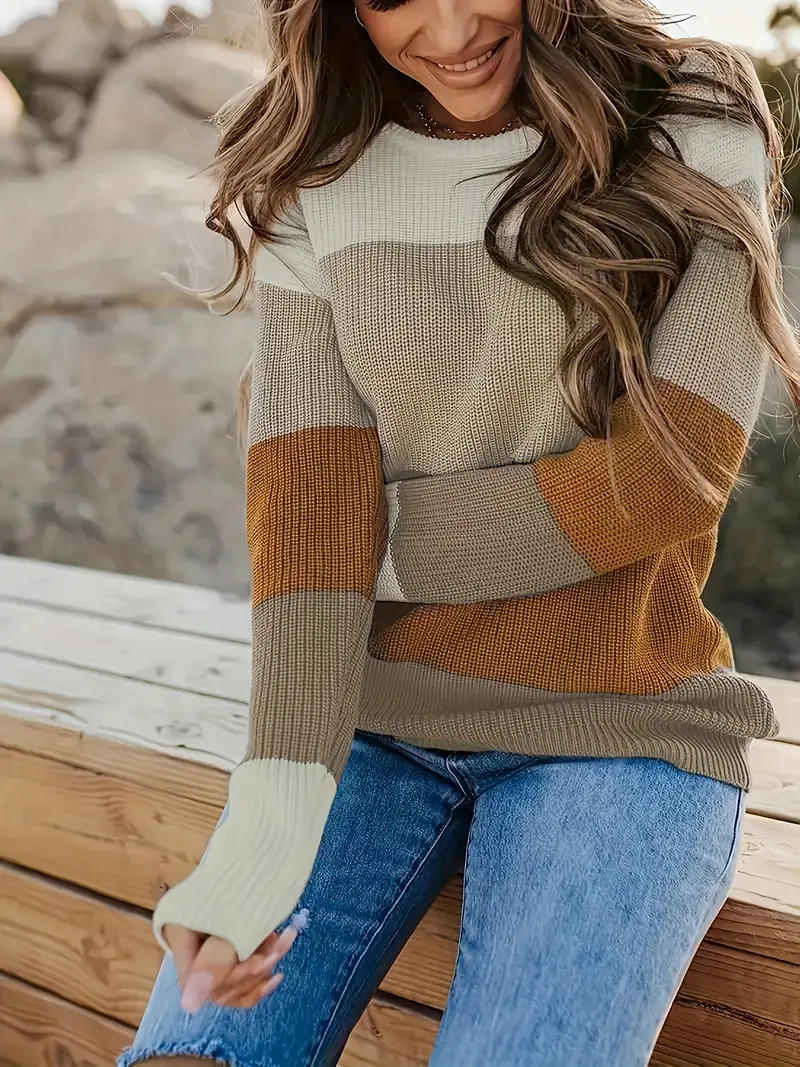 Delia | Colorful knitted crew neck sweater