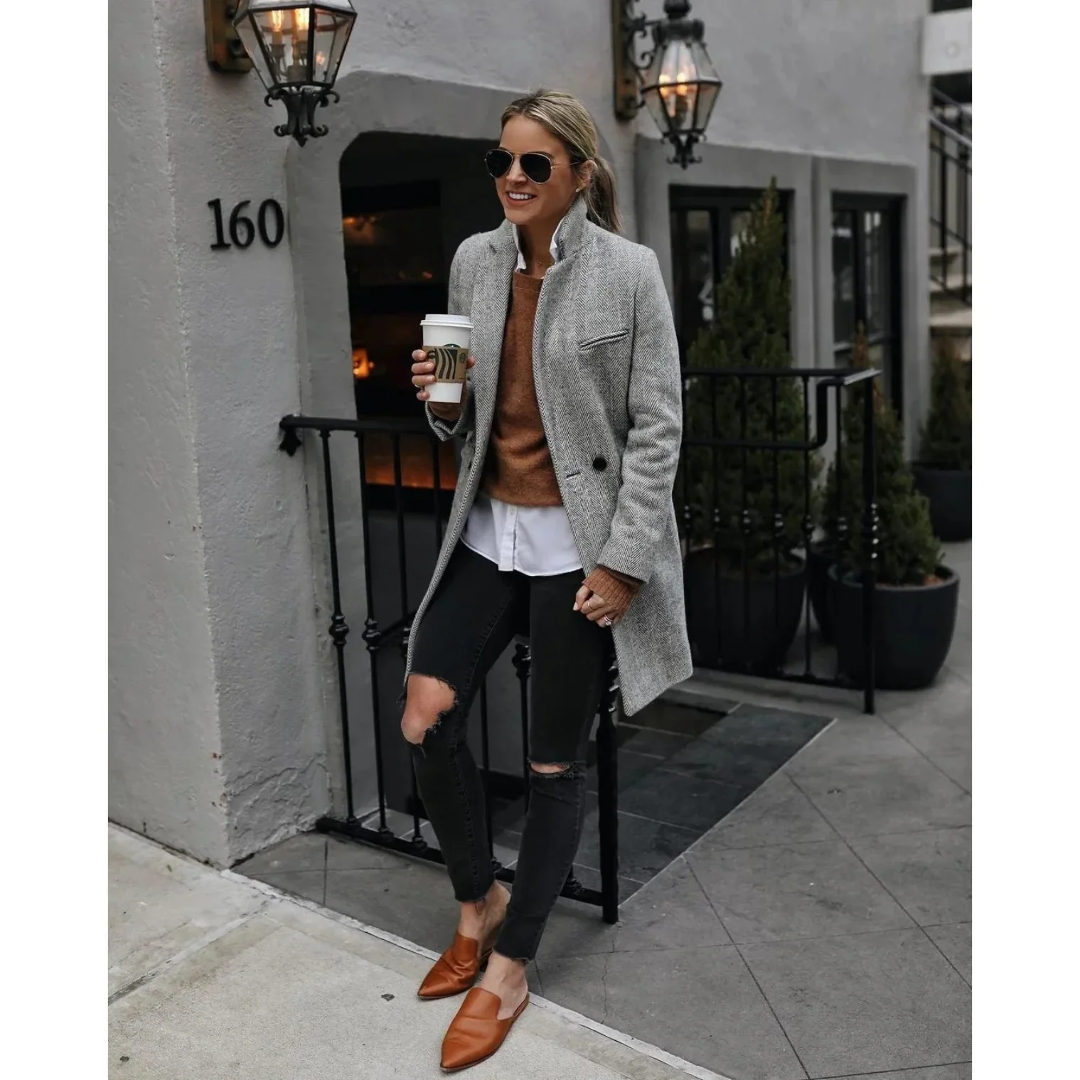 Delia | Relaxed and timeless winter garment - Image 3