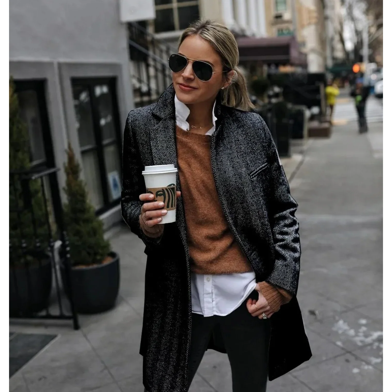 Delia | Relaxed and timeless winter garment - Image 6