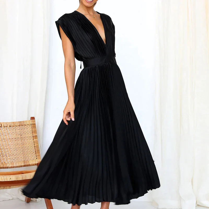 Delia® | V-Neck Maxi Dress With Pleats - Image 3