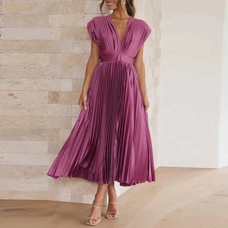 Delia® | V-Neck Maxi Dress With Pleats - Image 7