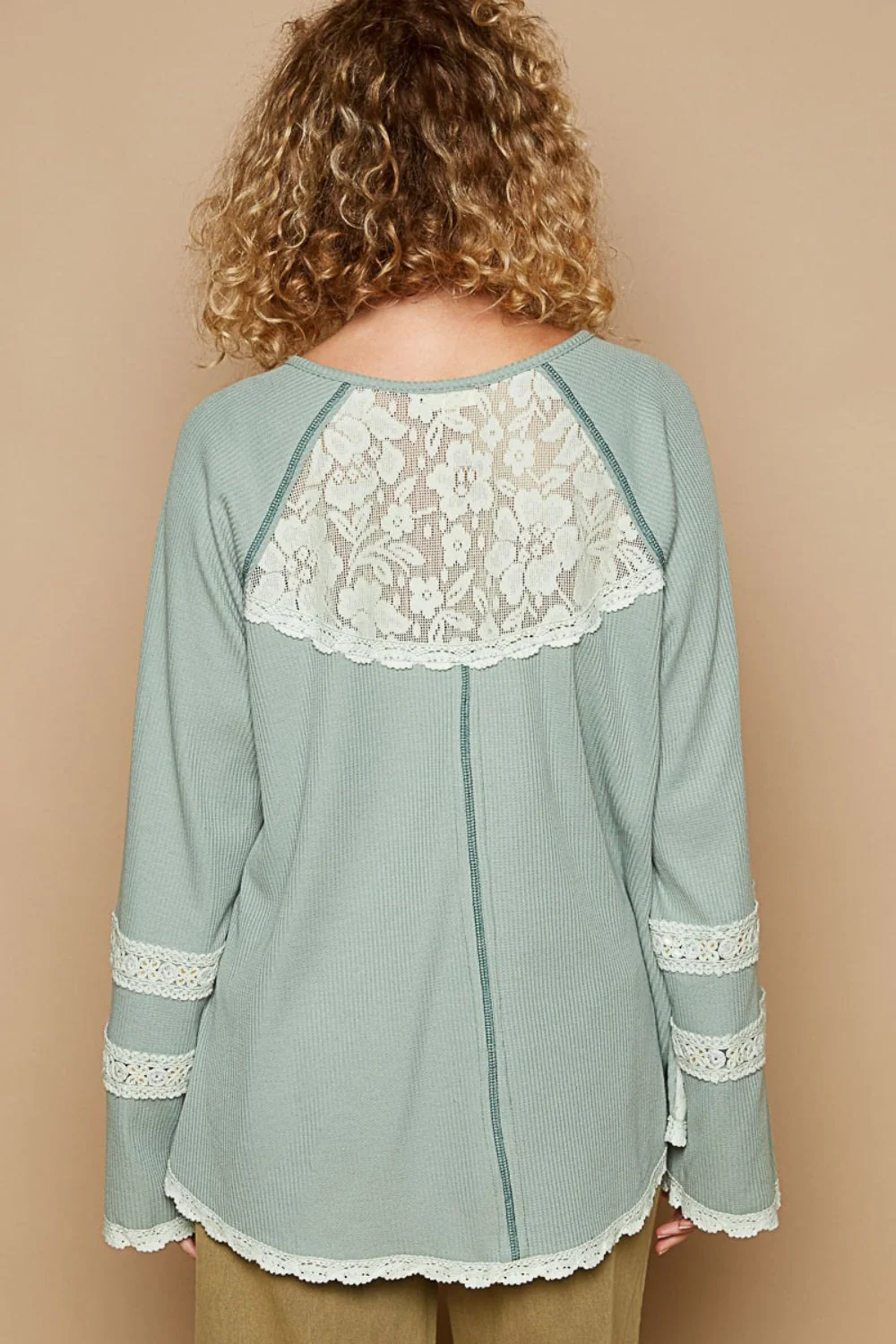 Diana | Long sleeve thermal top with crew neck and lace trim - Image 2