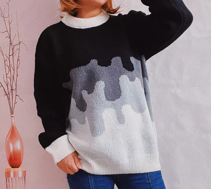 Dolores | Timeless and elegant winter sweater - Image 4