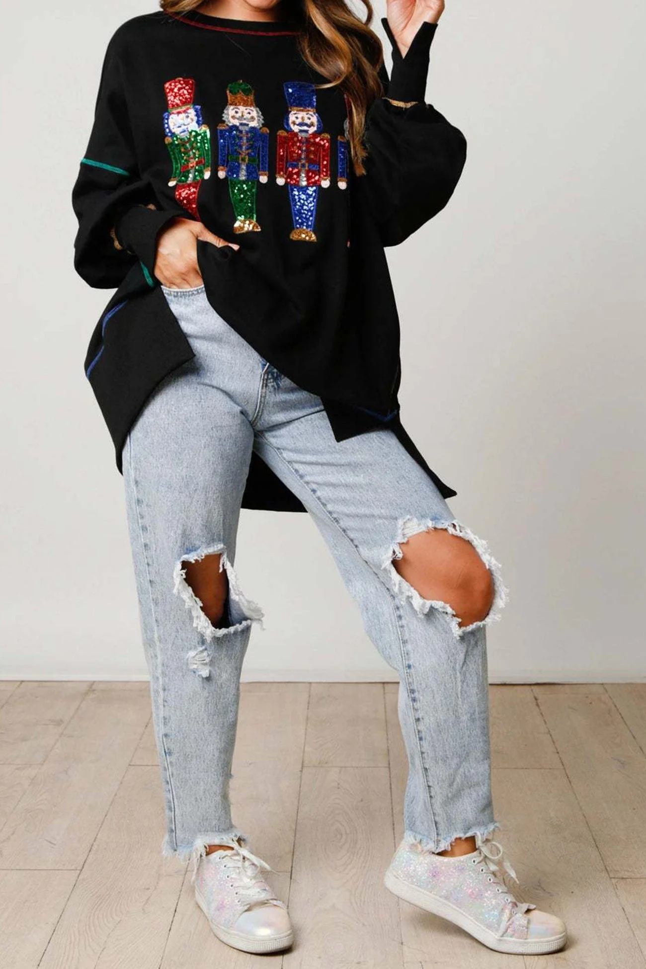 Dominique | Sequin graphic sweatshirt with slit hem - Image 8
