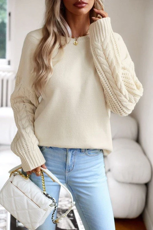 Dominique | Sweater with cable knit sleeves