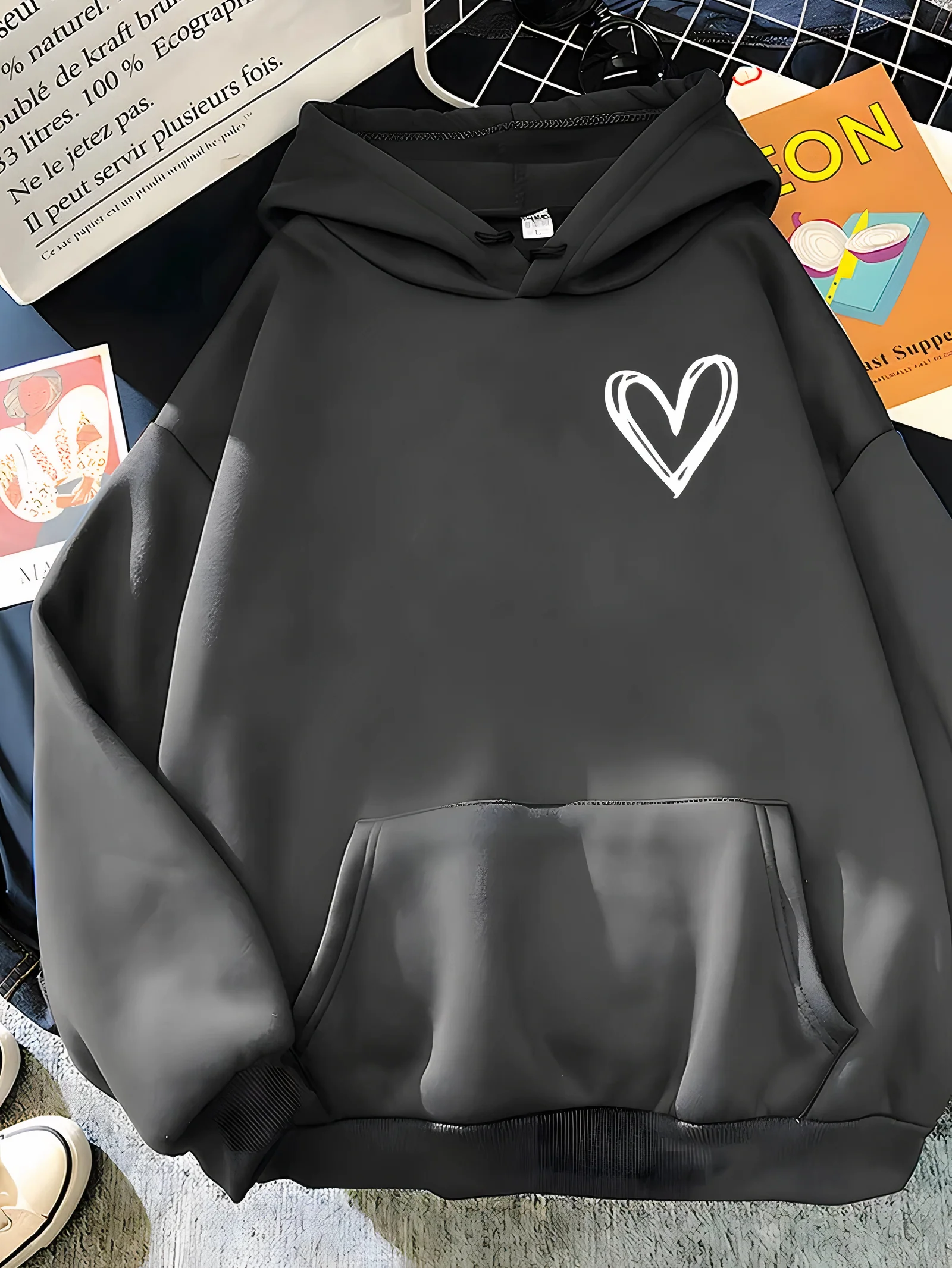 Dora | Women's heart print hoodie - Image 4