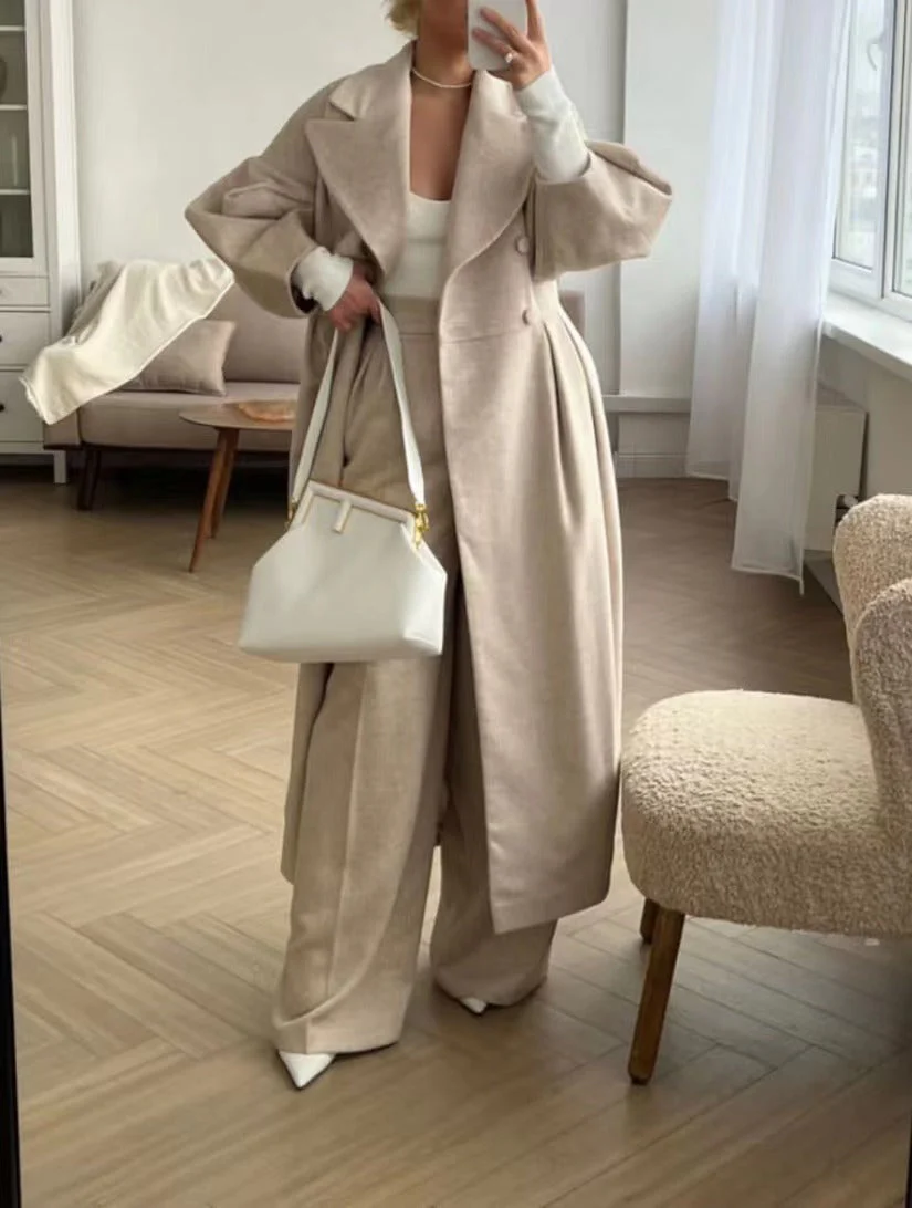 Dulce | Coat with puff sleeves and lapels - Image 11