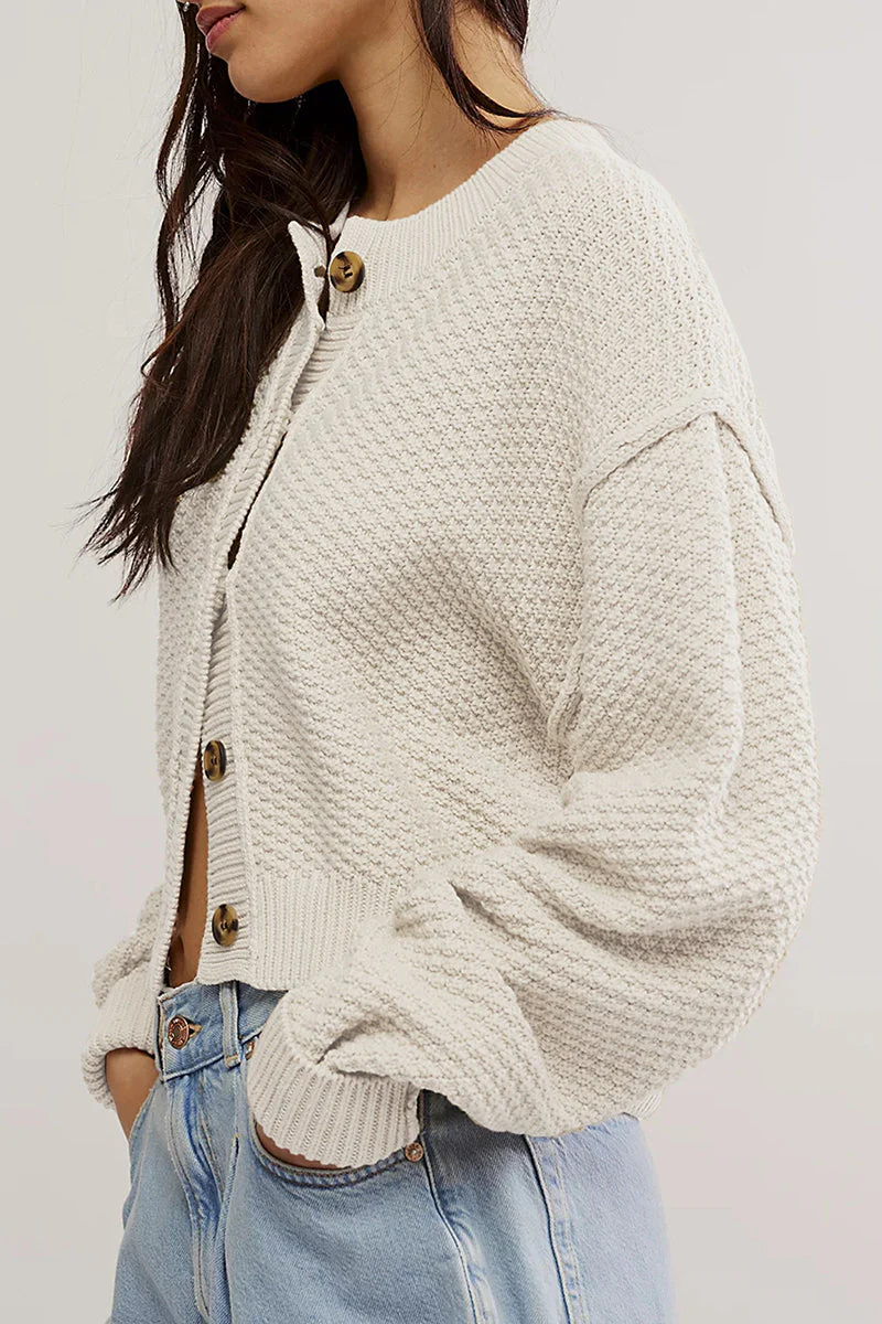 Dunja | Casual everyday outerwear with solid color buttons and O-neck - Image 6