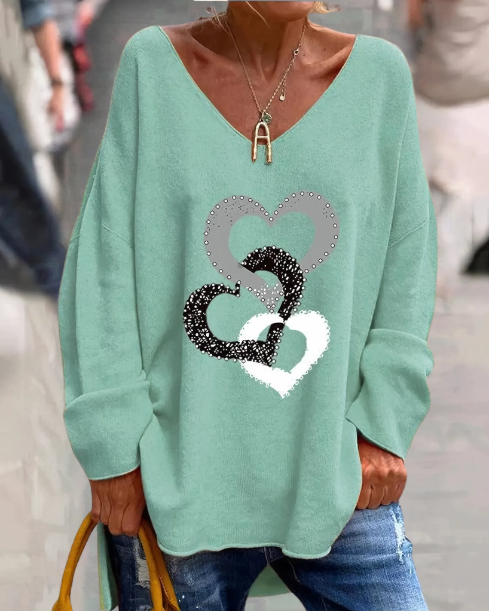 Edda | Comfortable graphic sweater - Image 4
