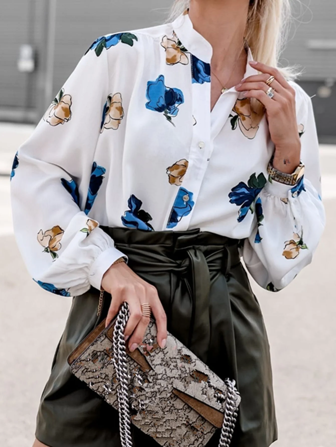 Edith® | Women'S Blouse With Floral Design And Elegant Button Placket - Image 3