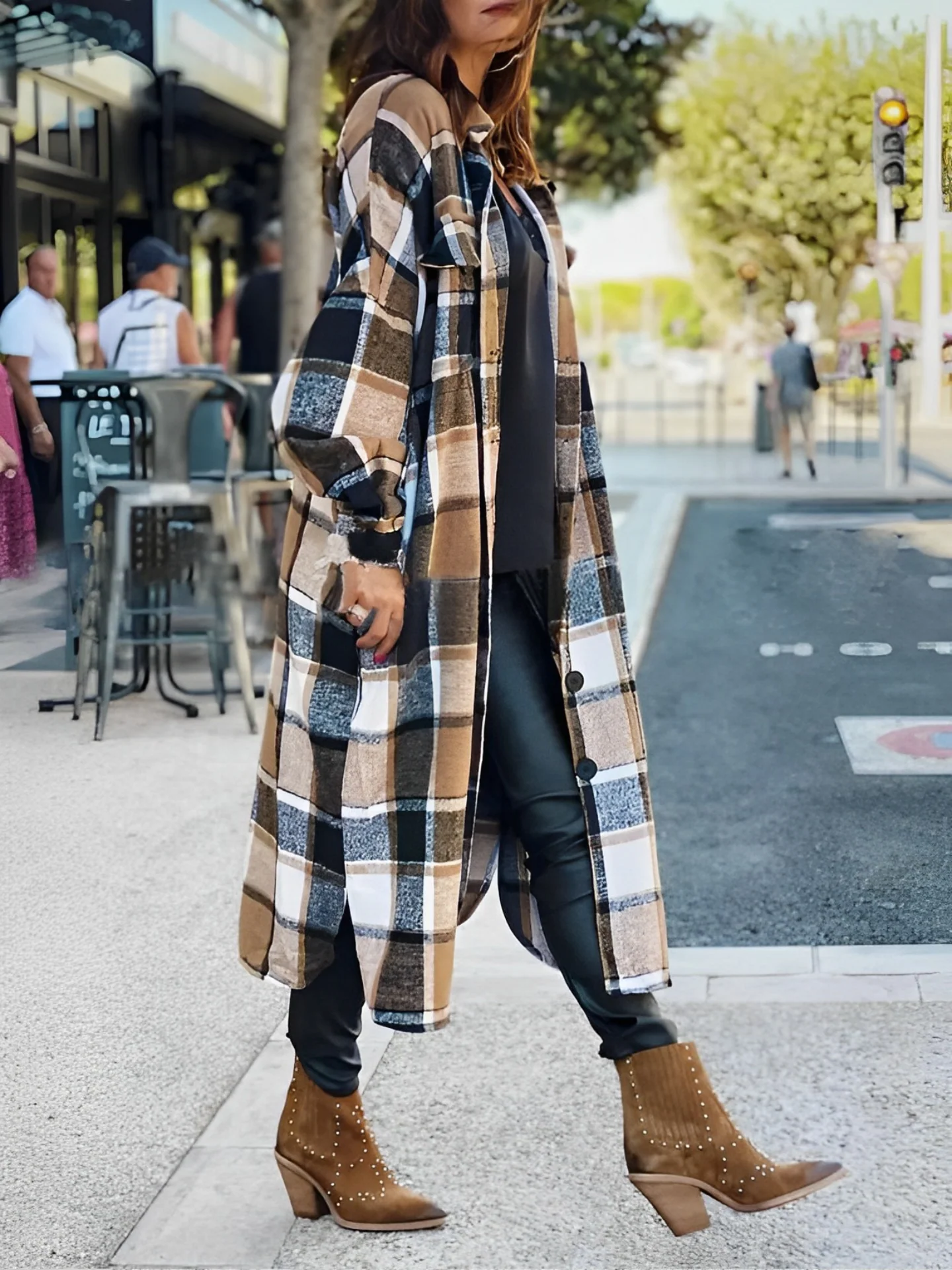 Elena | Tailored and elegant winter coat - Image 4