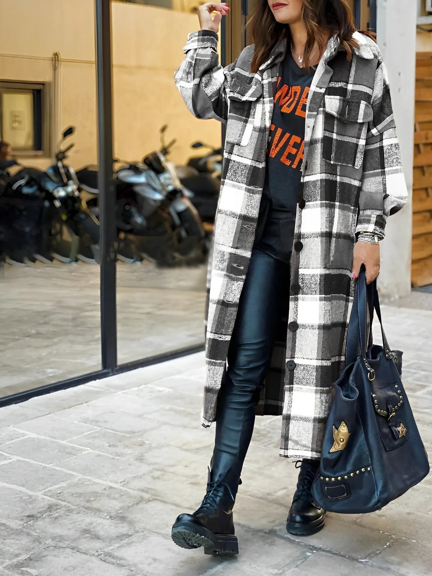 Elena | Tailored and elegant winter coat - Image 7