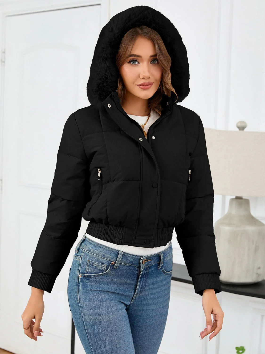 Eleonora | Long-sleeved, cropped winter coat with hood and pockets - Image 17