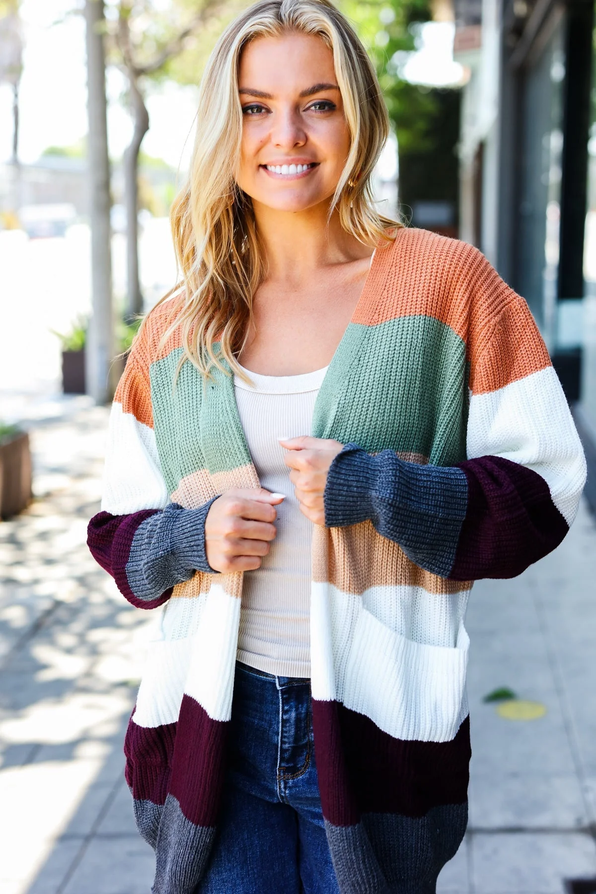 Elfriede | Put together an open cardigan in a plum and olive color block design - Image 7