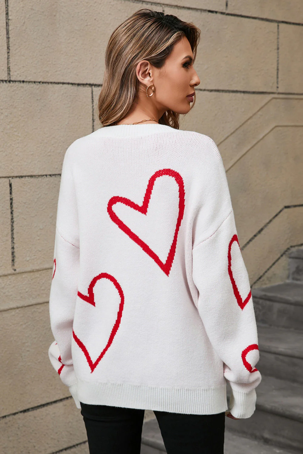 Elin | Heart-shaped, long-sleeved sweater with dropped shoulders - Image 7