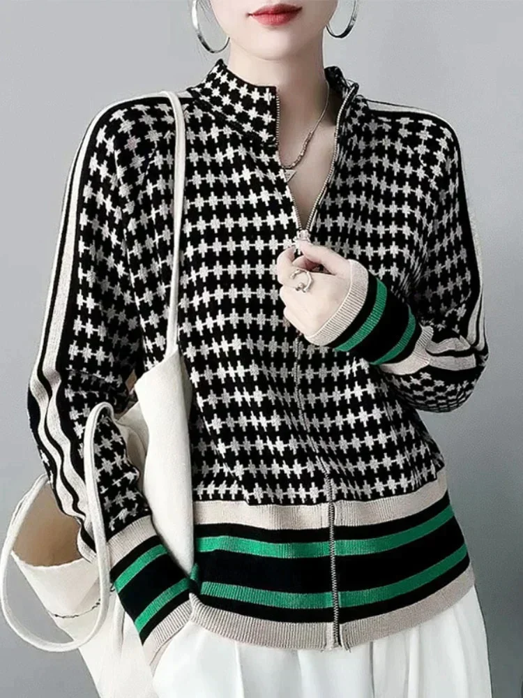 Elizabeth | Effortless and trendy winter sweater - Image 2
