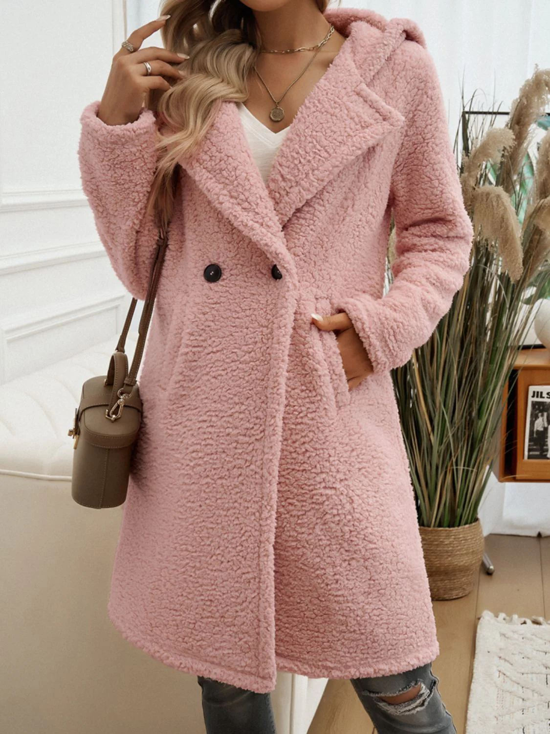 Elsa | Long sleeve teddy coat with hood and pockets - Image 12