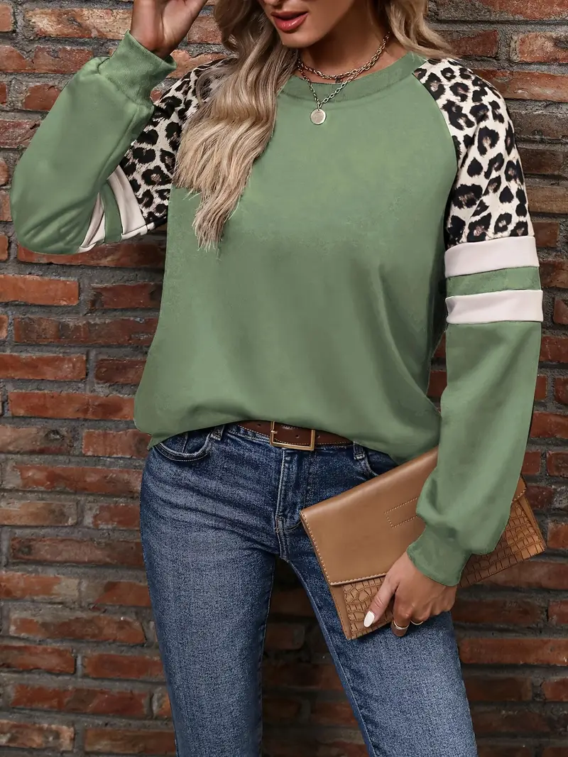 Emilia | Long sleeve leopard print blouse - Image 3