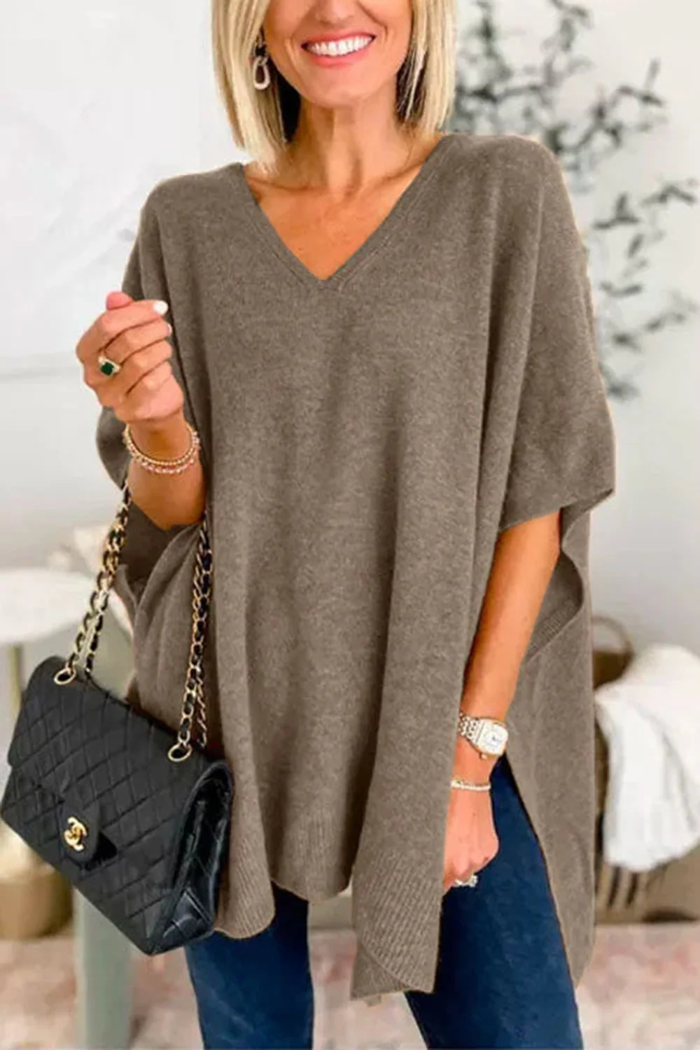 Erika | Slit knit top with V-neck and half sleeves - Image 4