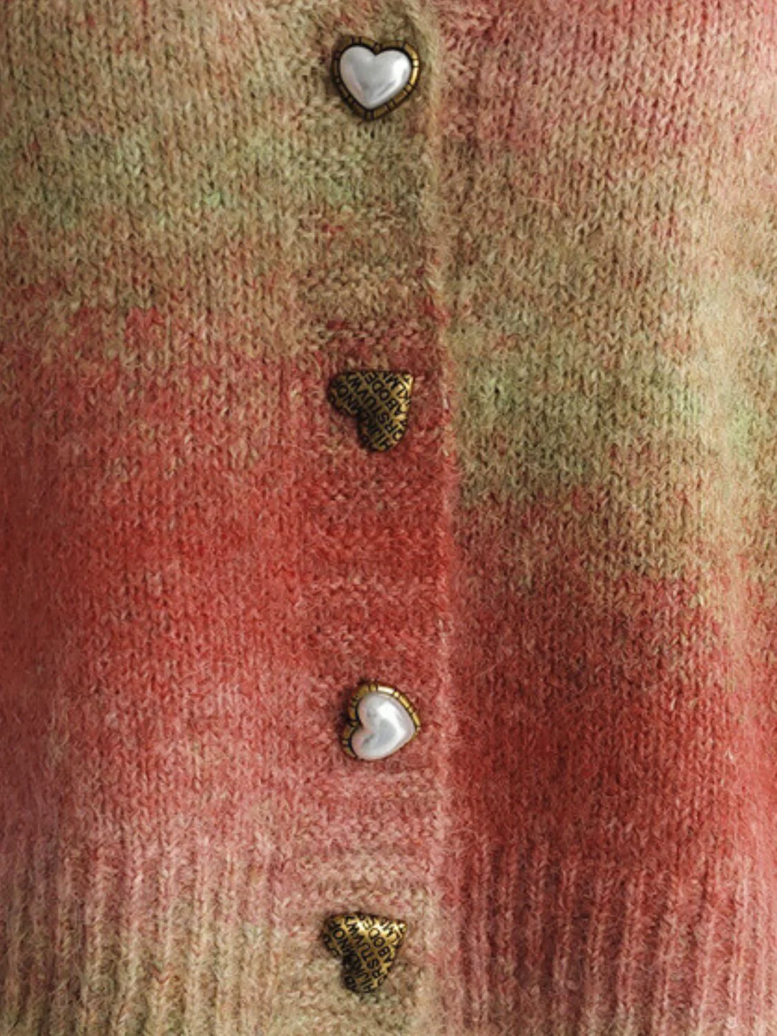 Estela | V-neck cardigan with gradient heart-shaped buttons - Image 6