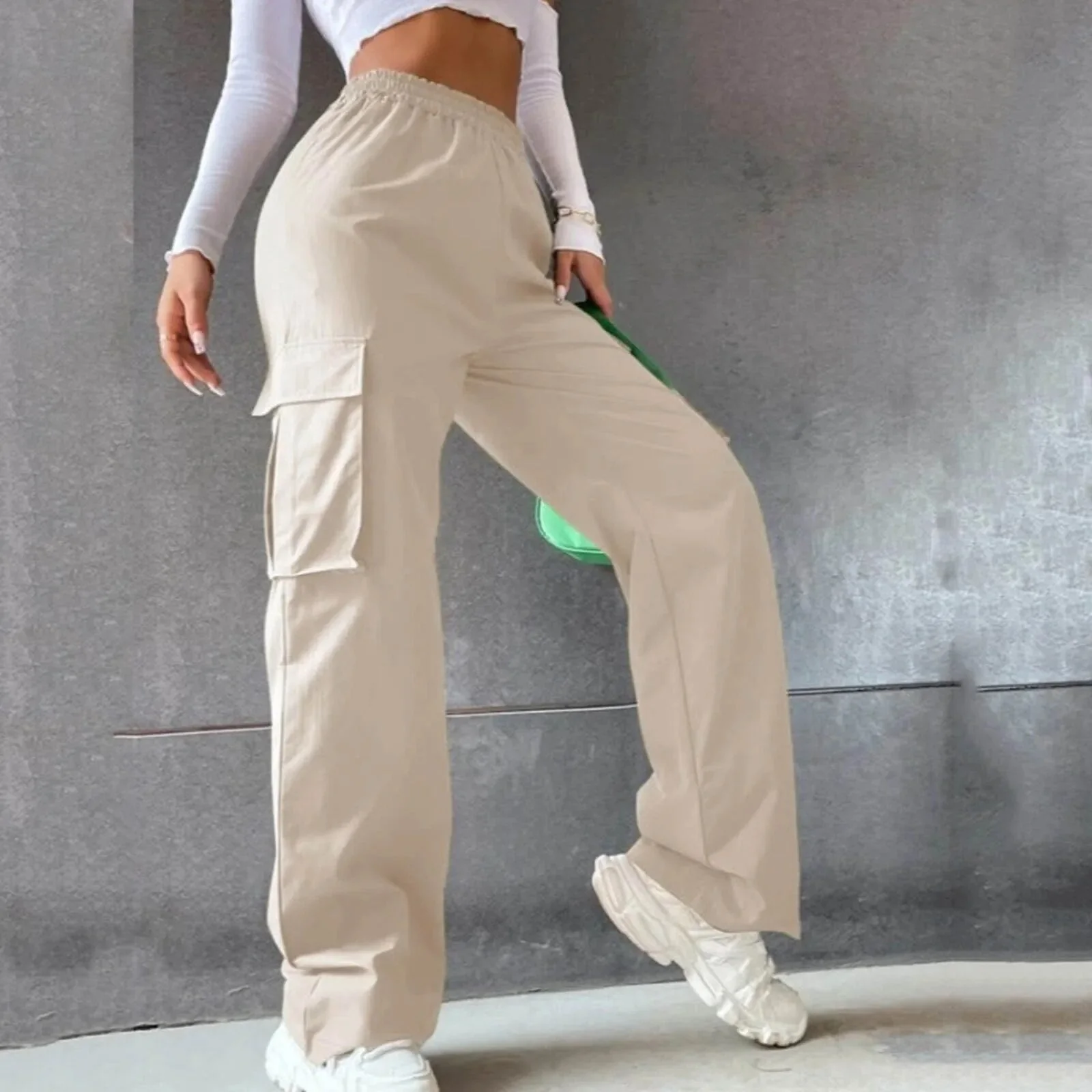 Estela | Women's high-waisted cargo pants - Image 2
