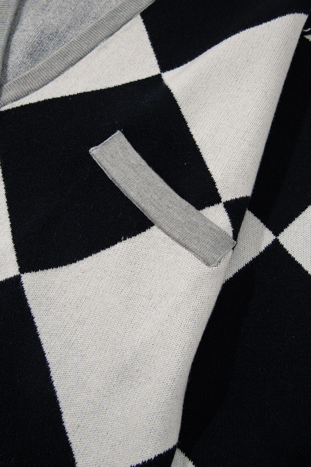 Esther | Casual and fashionable winter cardigan - Image 10