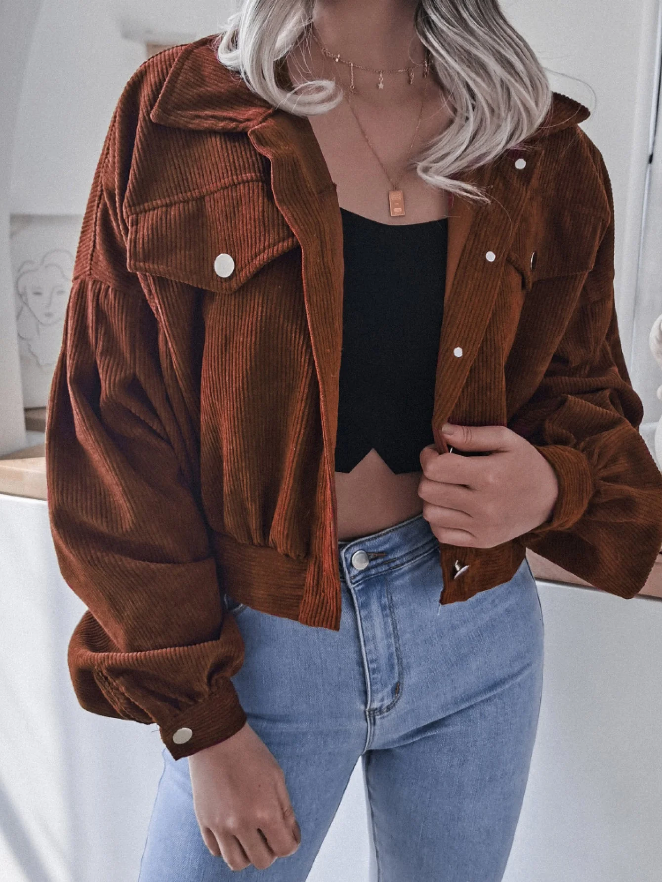 Esther | Cropped corduroy jacket with lantern sleeves - Image 11