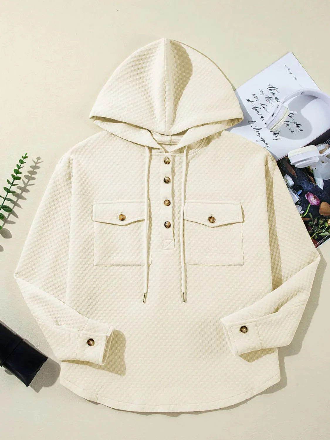Esther | Effortless and classy winter hoodie - Image 2