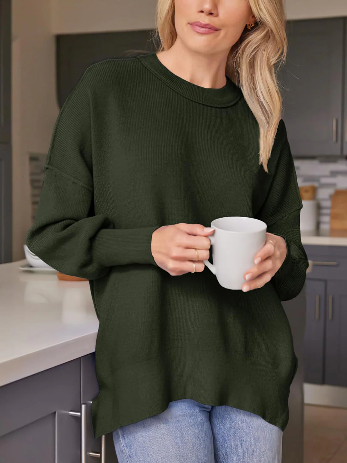 Evelyn | Slit sweater with a crew neck and dropped shoulders - Image 10