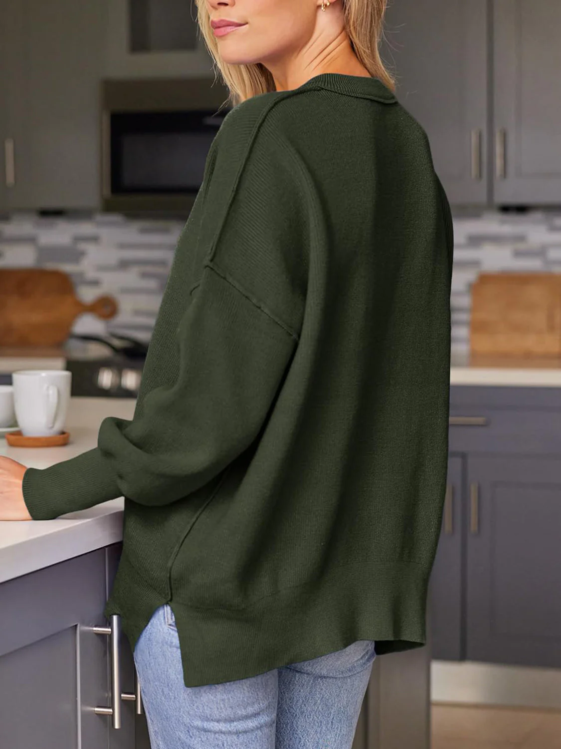 Evelyn | Slit sweater with a crew neck and dropped shoulders - Image 11