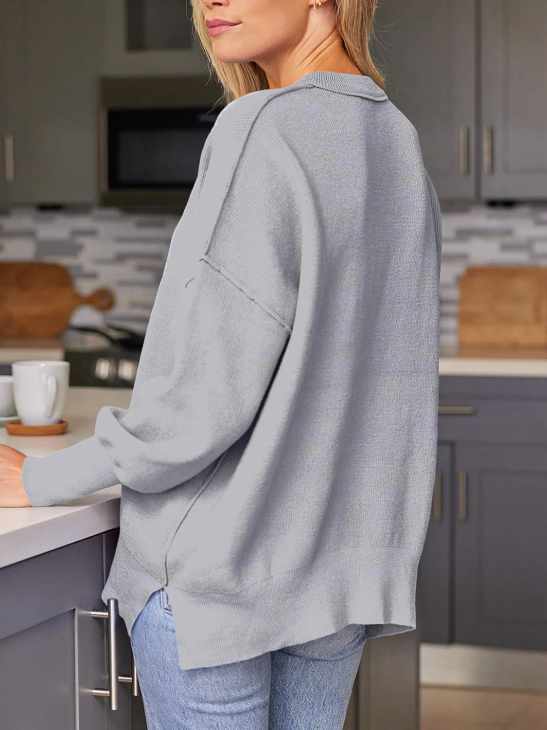 Evelyn | Slit sweater with a crew neck and dropped shoulders - Image 21