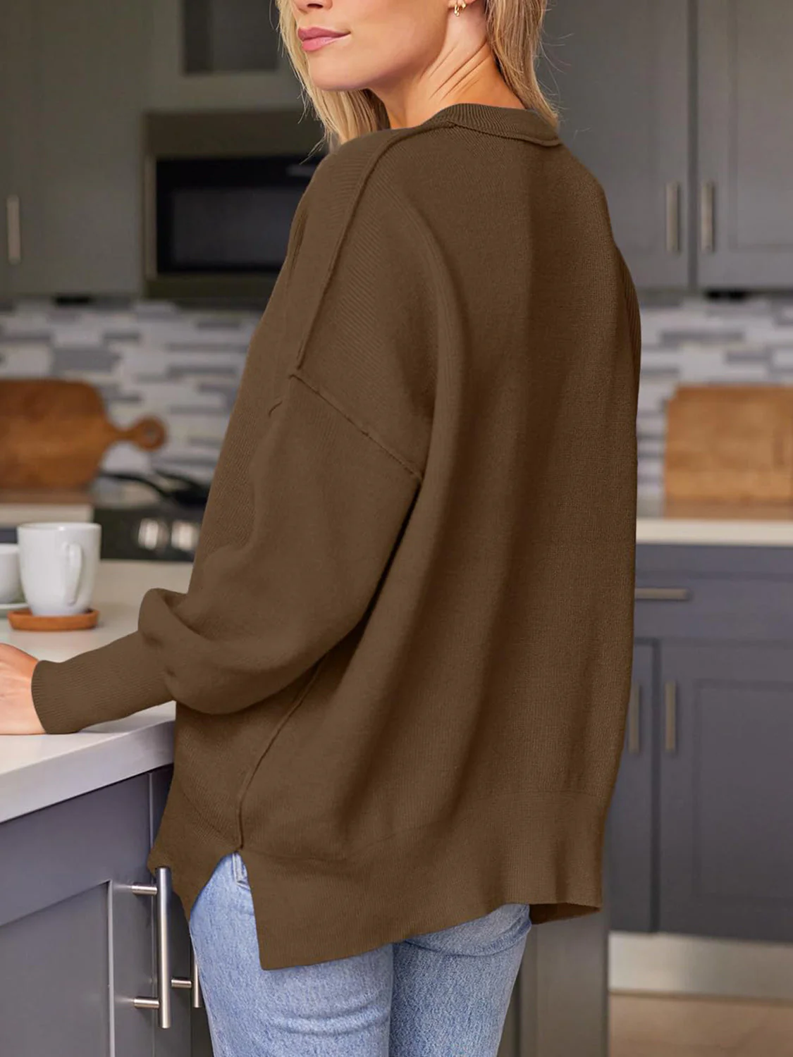 Evelyn | Slit sweater with a crew neck and dropped shoulders - Image 24