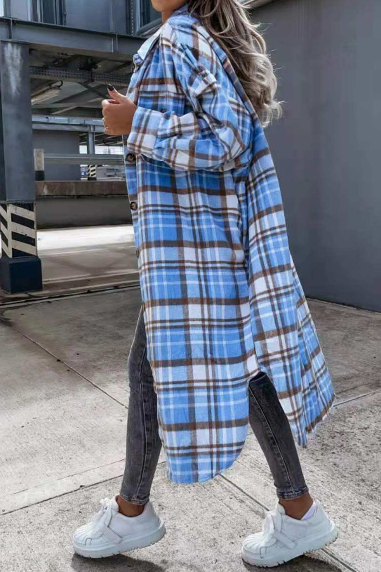 Fabienne | Long, contrasting checked jacket - Image 16