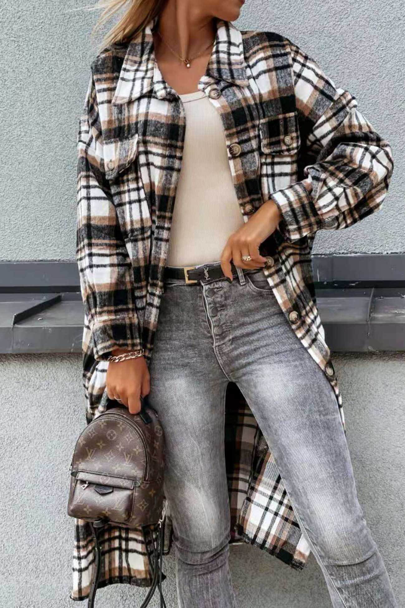 Fabienne | Long, contrasting checked jacket - Image 5