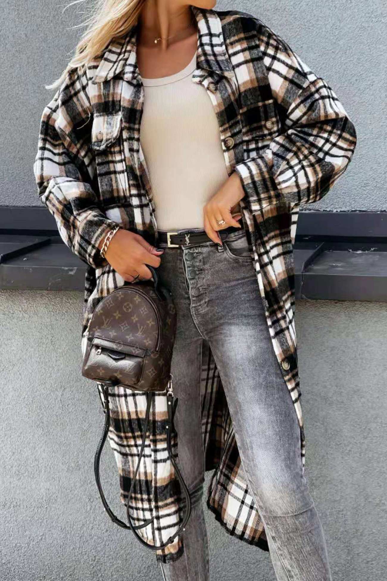 Fabienne | Long, contrasting checked jacket - Image 6