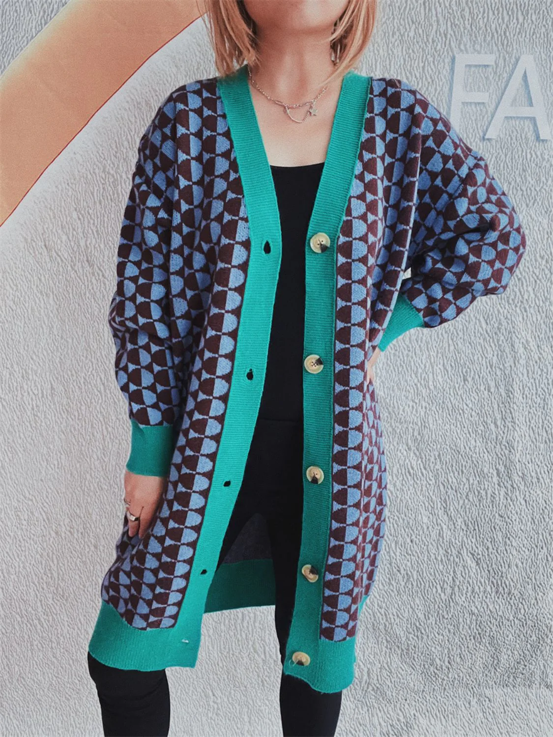 Fabiola | Geometric cardigan with buttons and contrast trim - Image 4
