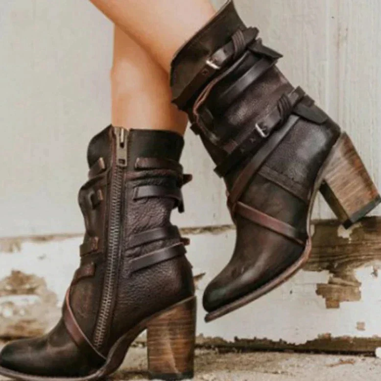 Fabiola | Timeless and supportive orthopedic boots - Image 2