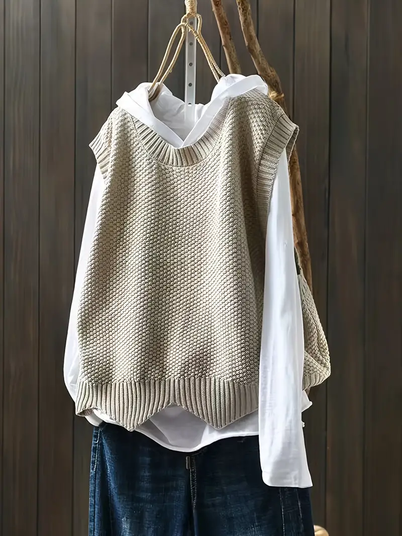 Fabiola | Simple and stylish winter sweater - Image 5