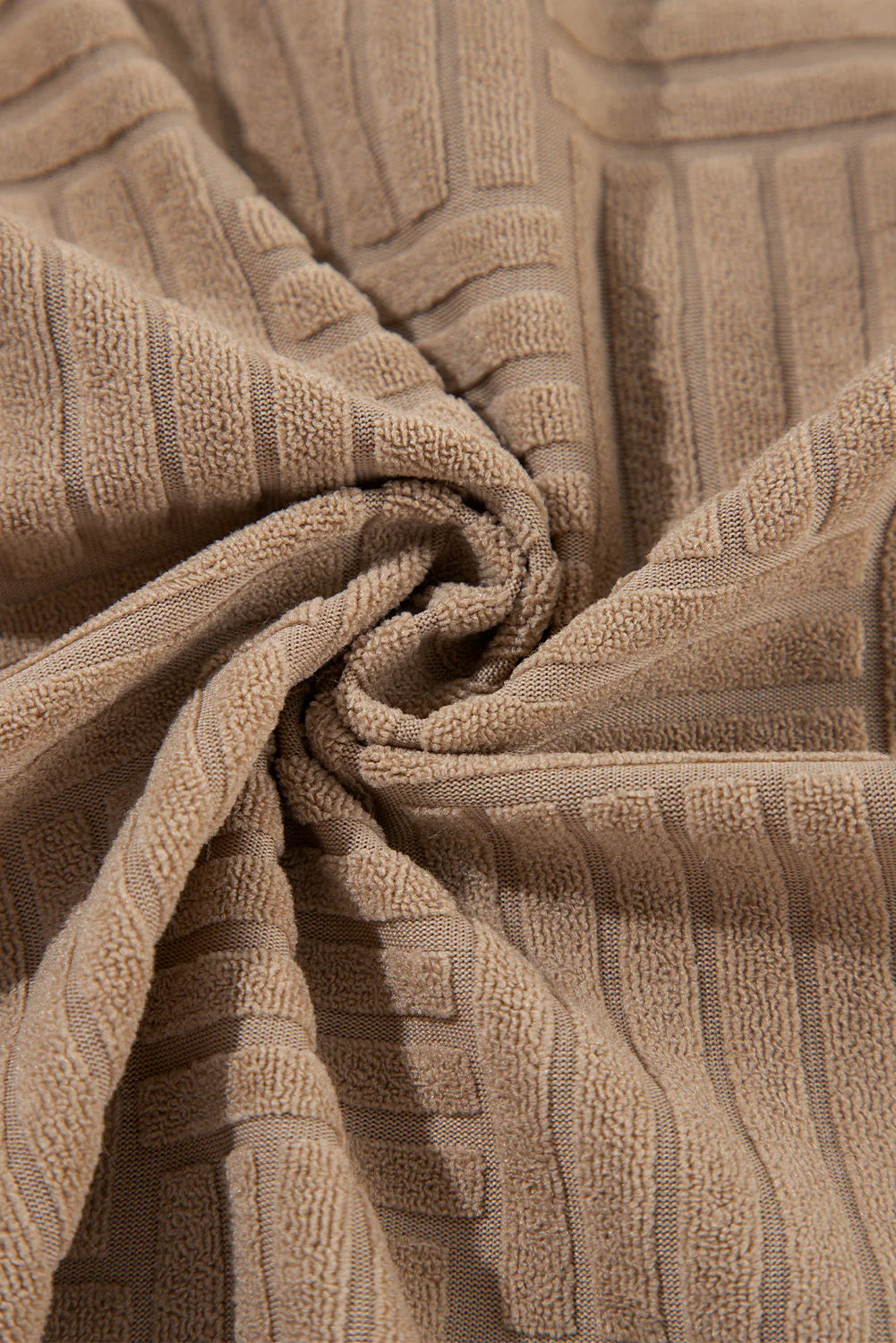 Fatima® | Fashionable and minimalist winter garment - Image 5