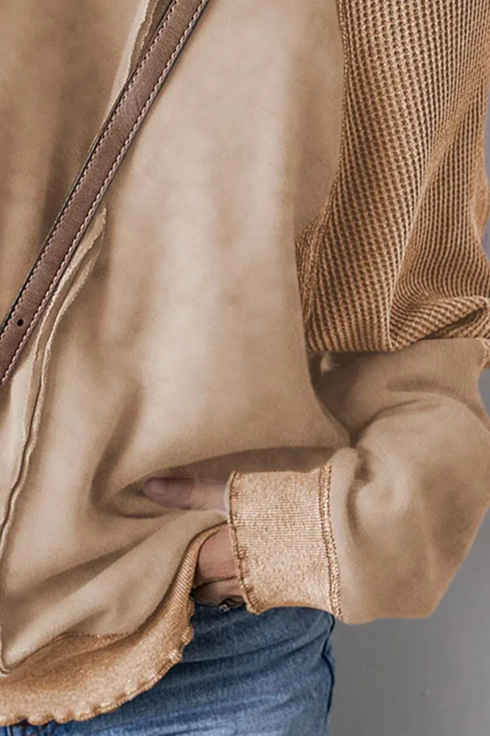 Felisa | Long sleeve sweatshirt with exposed seams - Image 15