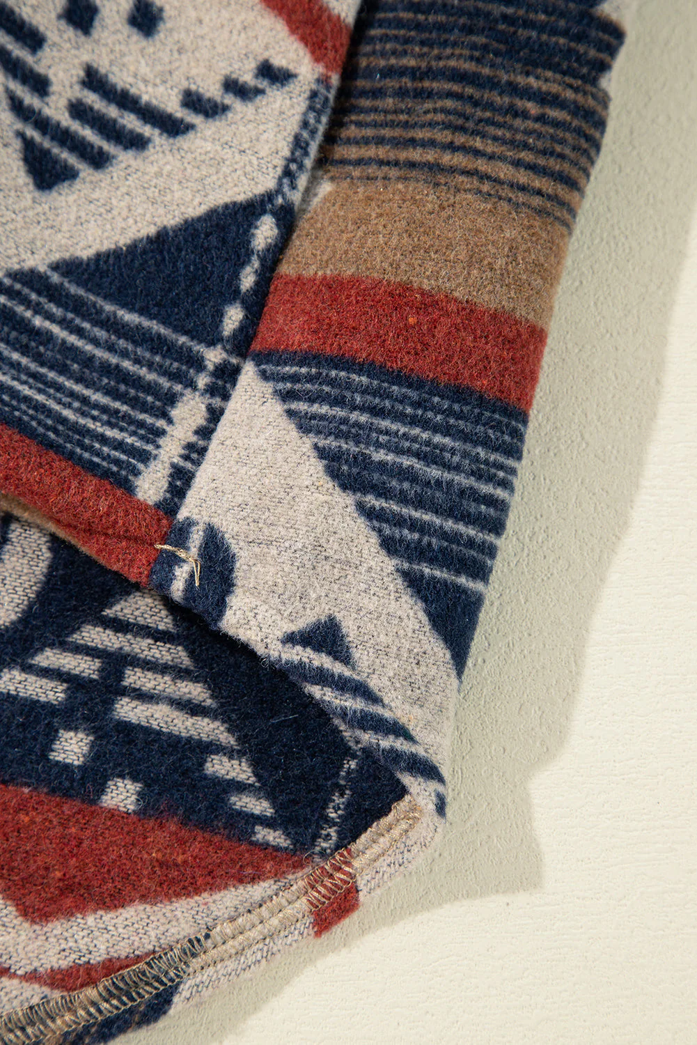 Fiorella® | Modern and fashionable winter clothing item - Image 3