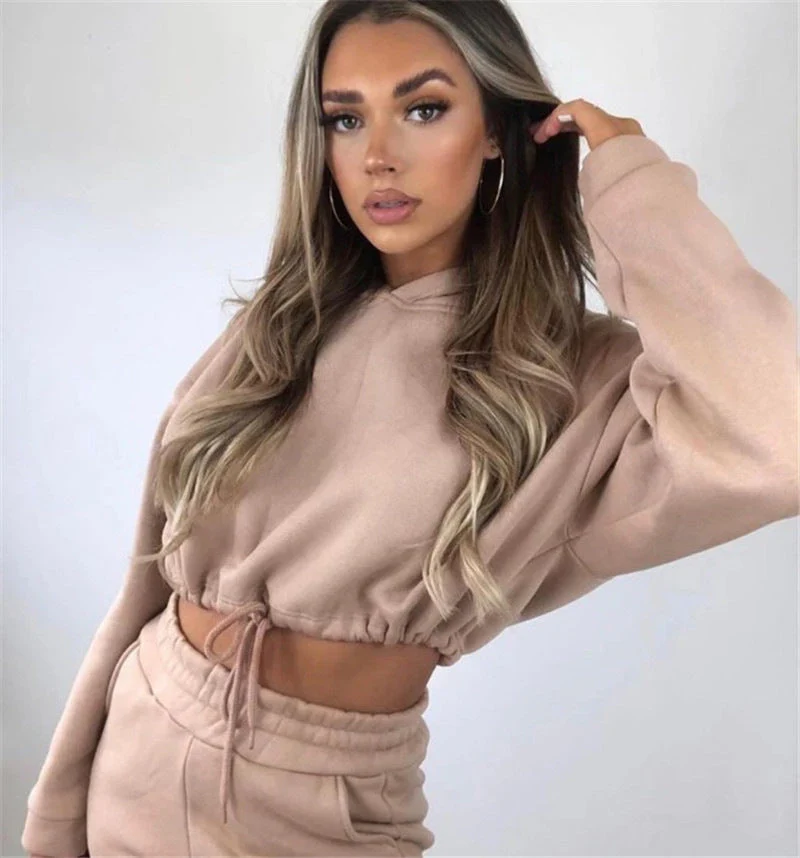 Fiorella® | Stylish and comfortable tracksuit for women at home - Image 3