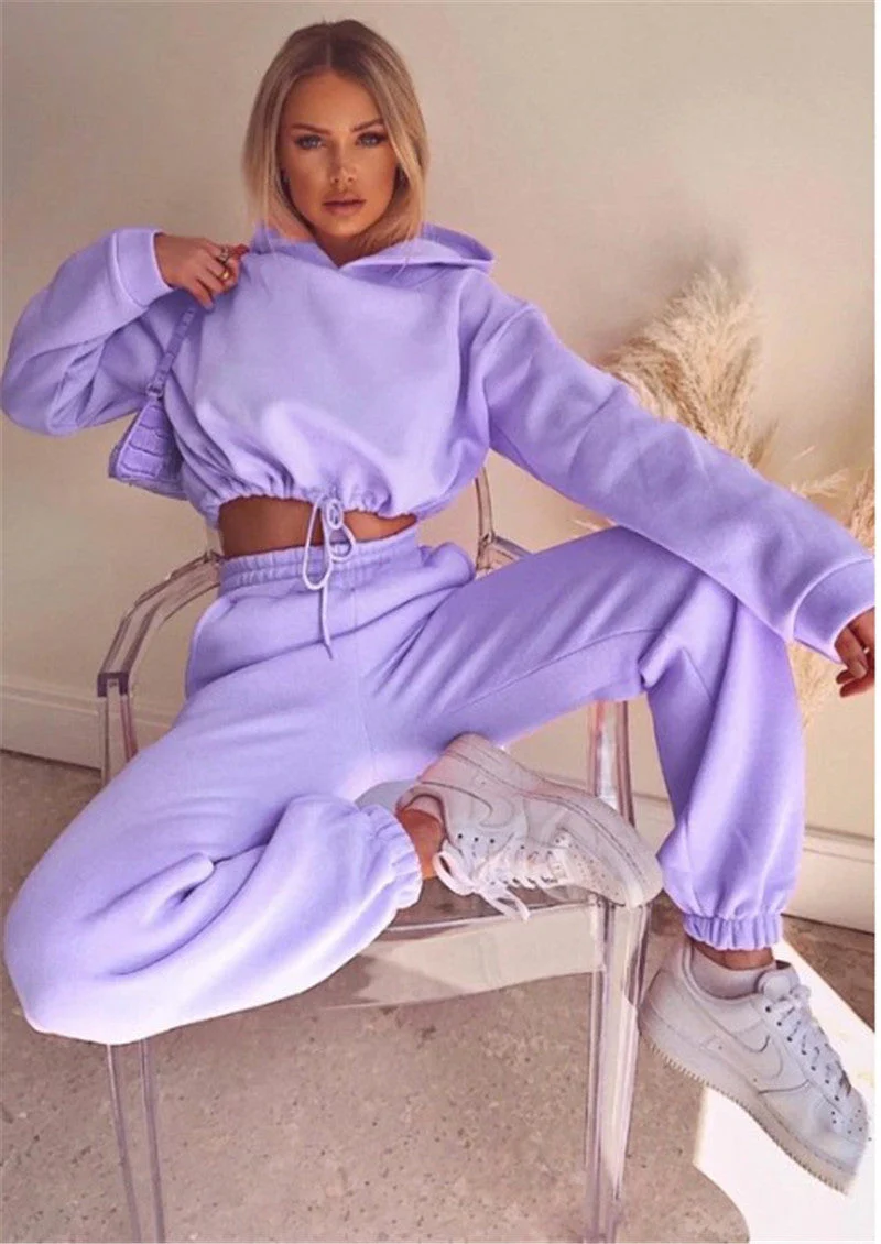 Fiorella® | Stylish and comfortable tracksuit for women at home - Image 5