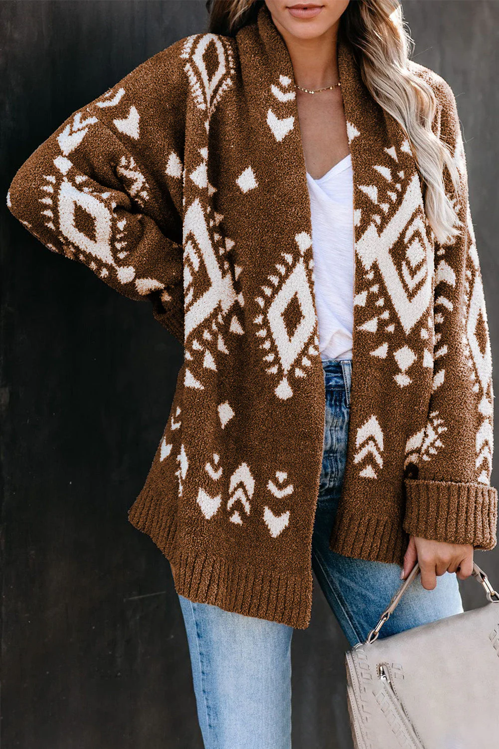 Flor | Relaxed and timeless winter sweater
