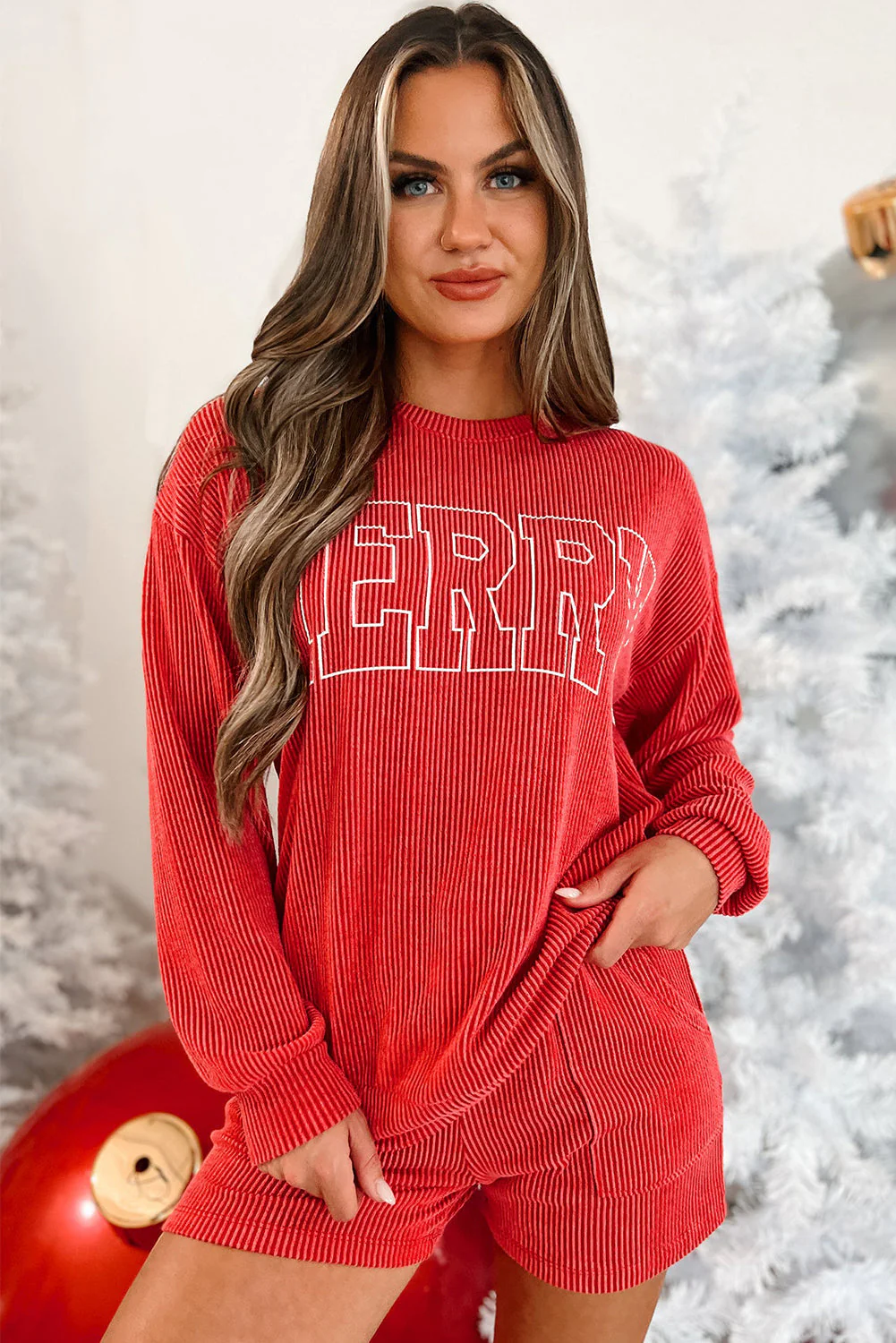 Flora | Casual and fashionable winter shorts - Image 3