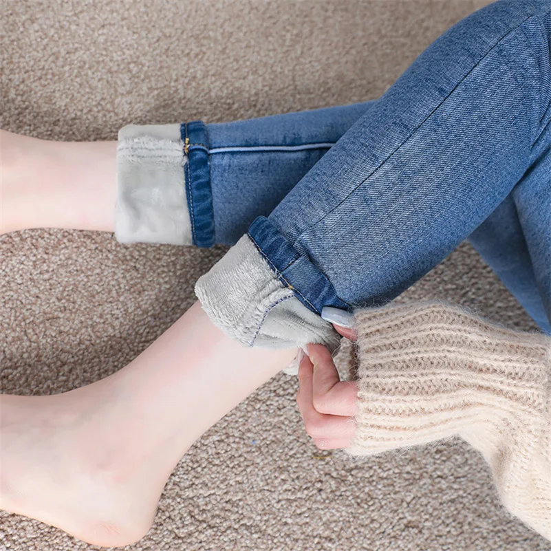 Francisca® | Stretchy Thermal Jeans - Image 15