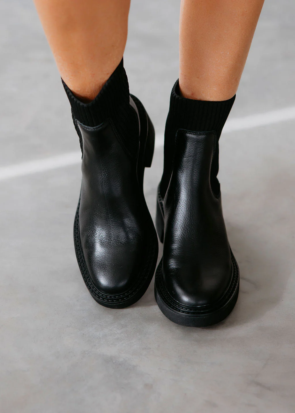 Gabriela | Comfortable and fashionable orthopedic boots - Image 2