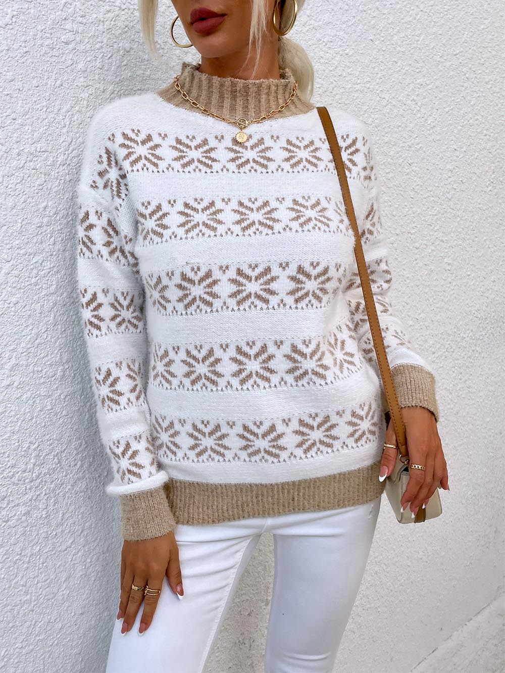 Gabriela | Jacquard Christmas sweater with snowflakes - Image 6